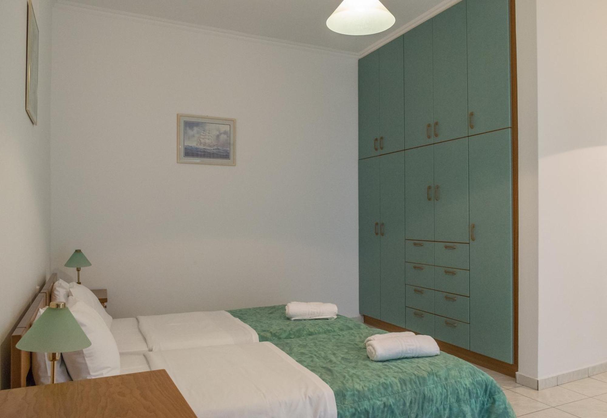 Tina'S Apartments 아다마스 객실 사진